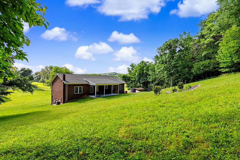 4050 Cantebury Dr, Culleoka, TN 38451