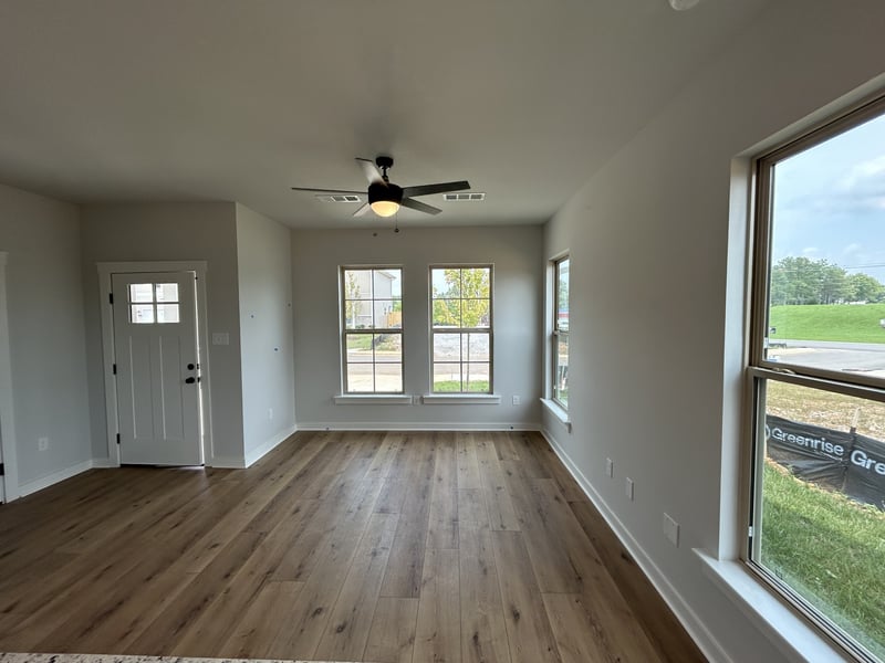 202 Augusta Way, Burns, TN 37029