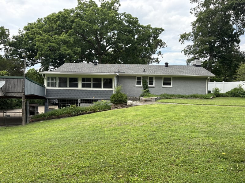 304 Hickory Dr, Old Hickory, TN 37138