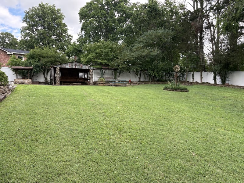 304 Hickory Dr, Old Hickory, TN 37138