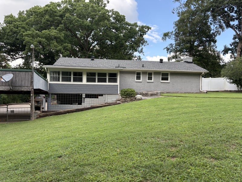 304 Hickory Dr, Old Hickory, TN 37138