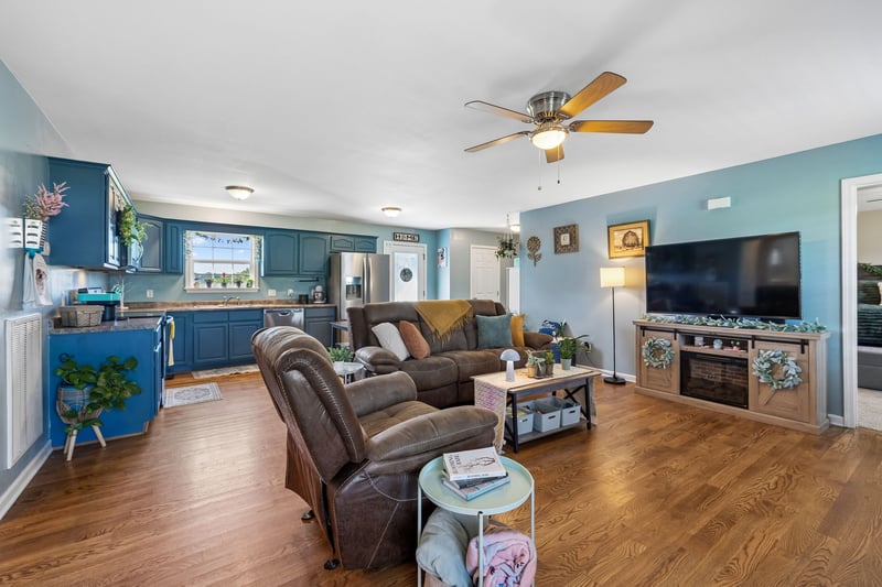 329 Murrell Rd, Dickson, TN 37055