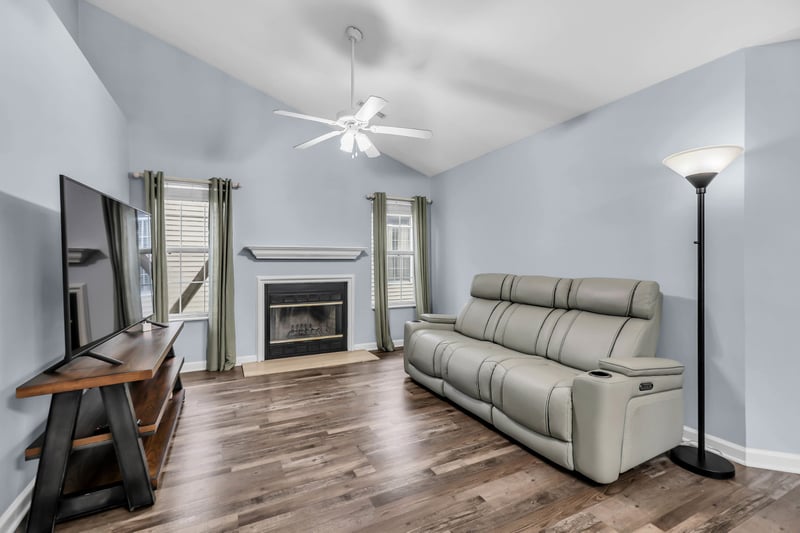 1111 Wembley Dr, Hermitage, TN 37076