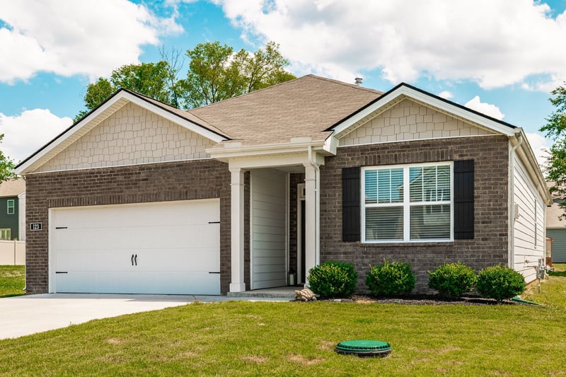123 Saddle Horse Ln, Murfreesboro, TN 37129