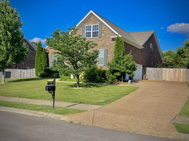2343 Dewey Dr, Spring Hill, TN 37174