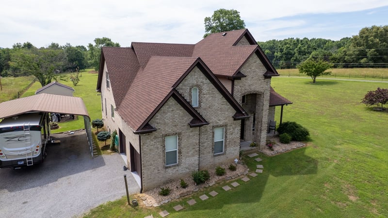 3128 31e Hwy, Bethpage, TN 37022