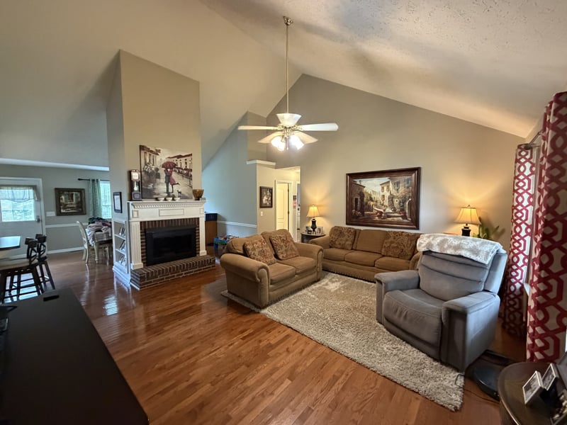 1405 Belle Oaks Dr, Murfreesboro, TN 37130