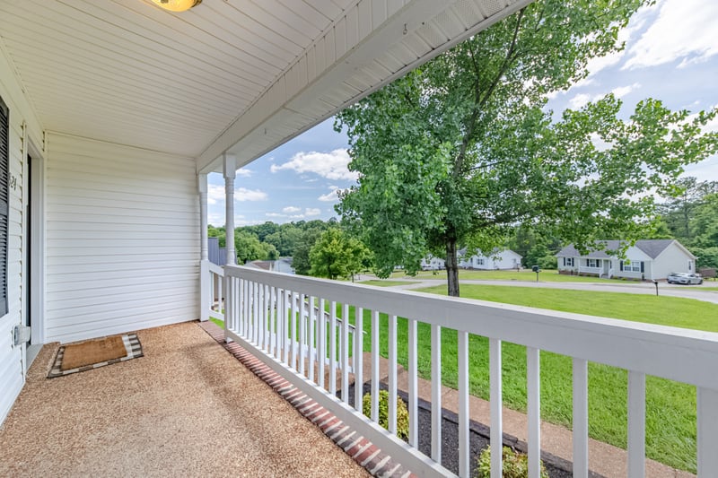 824 Mulberry Dr, Columbia, TN 38401