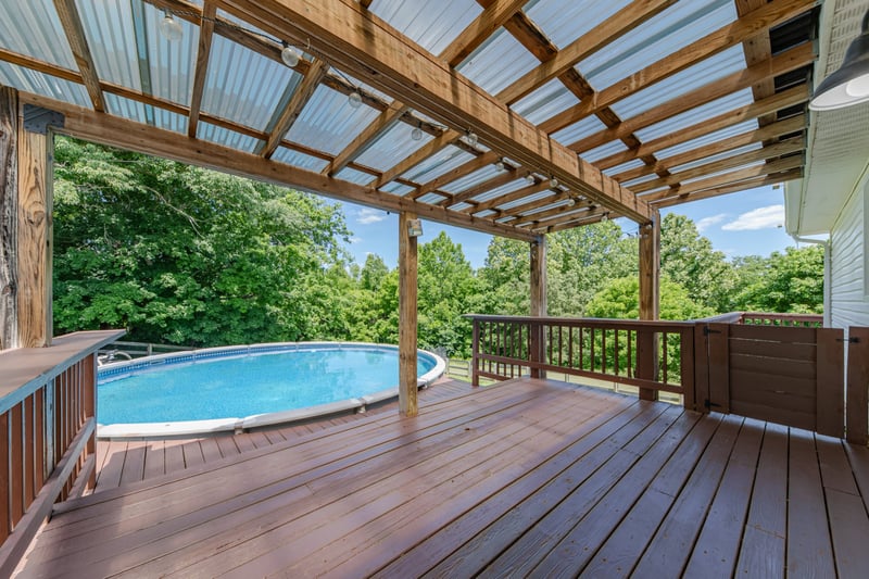 824 Mulberry Dr, Columbia, TN 38401
