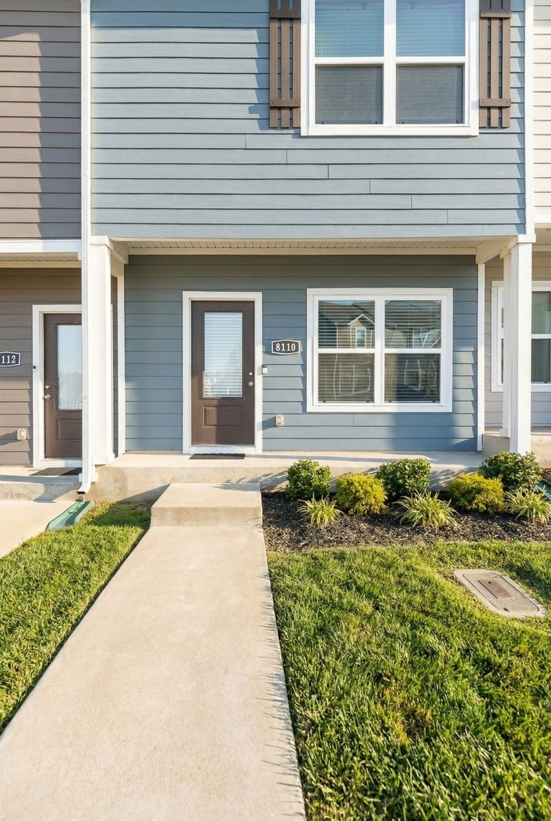 8110 Logan Dr, La Vergne, TN 37086