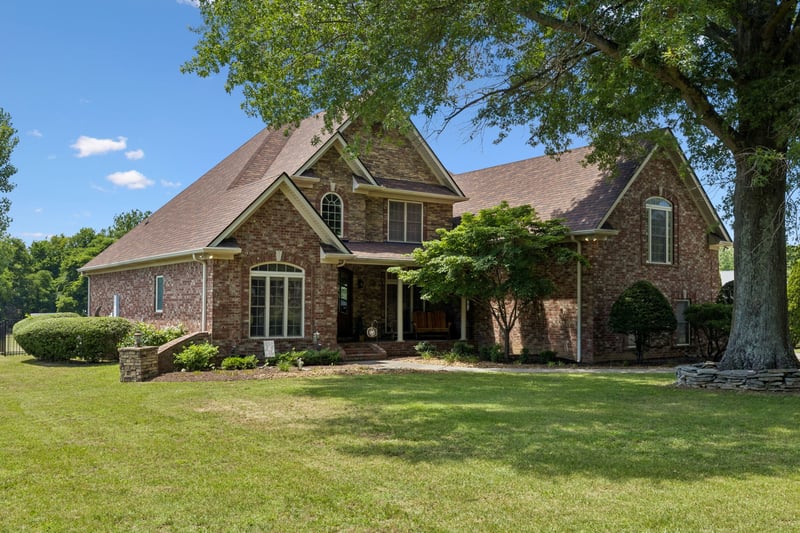 1405 Drakes Creek Rd, Hendersonville, TN 37075