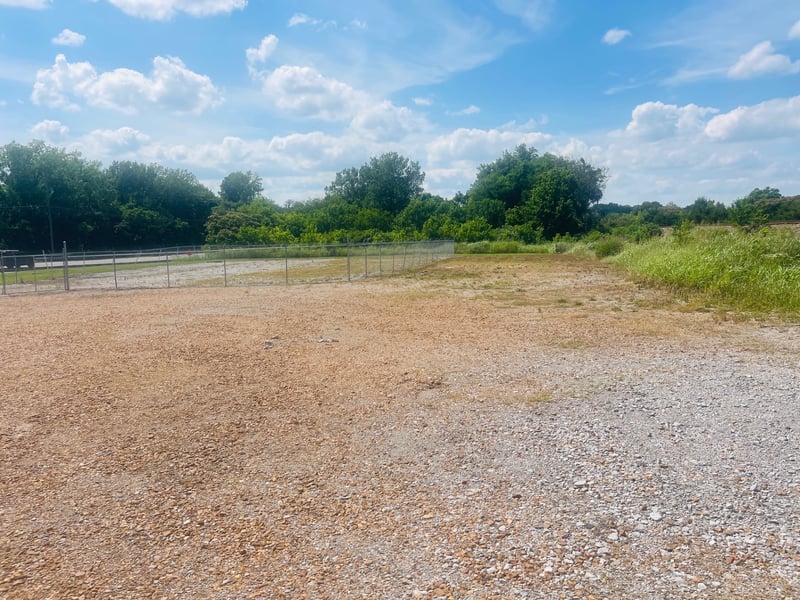 3988 Memorial Blvd, Springfield, TN 37172