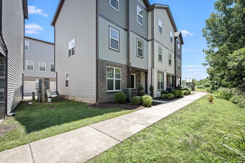 139 Ramsden Ave, La Vergne, TN 37086