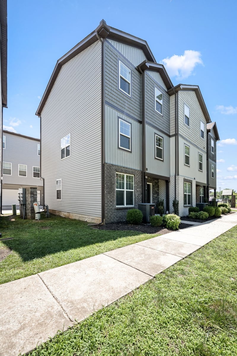 139 Ramsden Ave, La Vergne, TN 37086