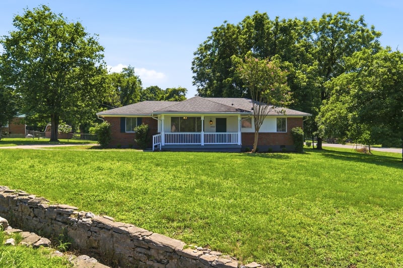 2400 Sandy Dr, Nashville, TN 37216