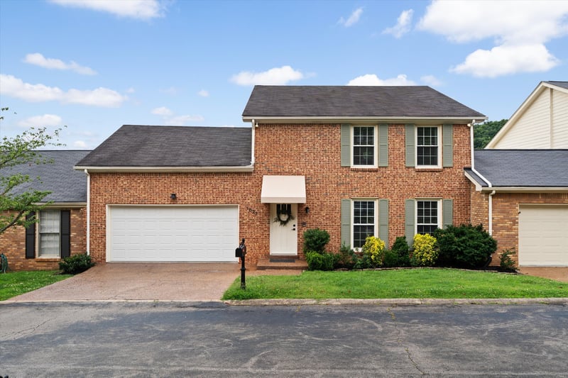 1627 Volunteer Ct, Brentwood, TN 37027