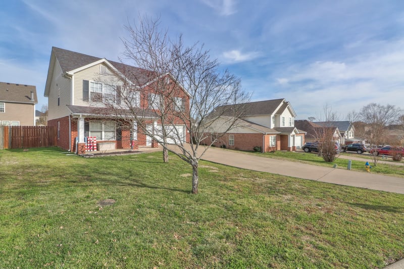 2006 Thorntree Ct, Mount Juliet, TN 37122