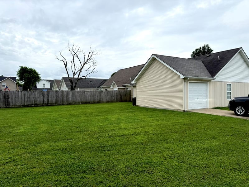 1451 Rochester Dr, Murfreesboro, TN 37130