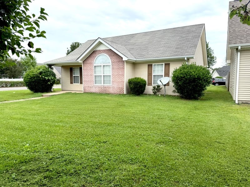 1451 Rochester Dr, Murfreesboro, TN 37130
