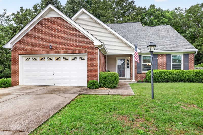 7300 Hidden Lake Cir, Fairview, TN 37062