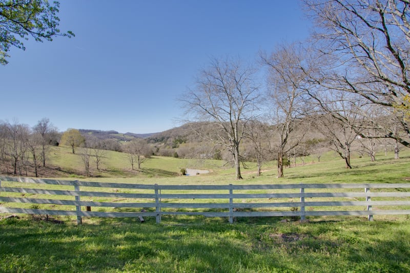 Sullivans Bend Rd, Elmwood, TN 38560