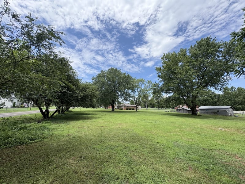 Meadowlark Ln, La Vergne, TN 37086