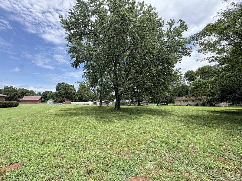 Meadowlark Ln, La Vergne, TN 37086