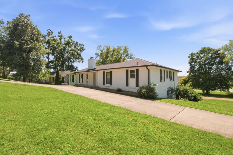 7401 Harrow Dr, Nashville, TN 37221