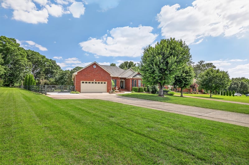 806 Pruitt Ct, Mount Juliet, TN 37122
