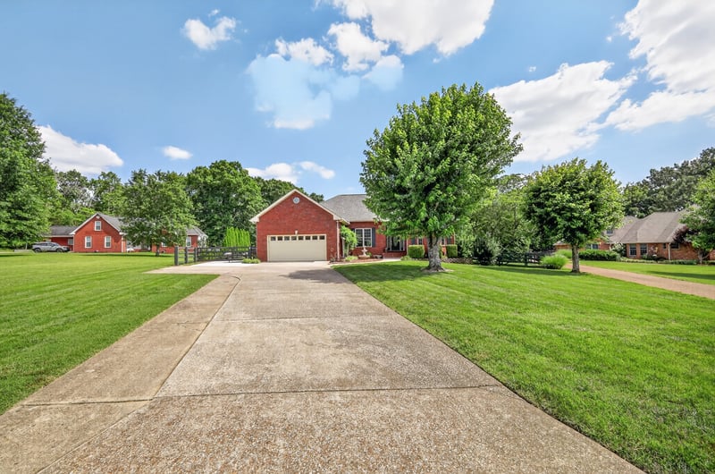 806 Pruitt Ct, Mount Juliet, TN 37122