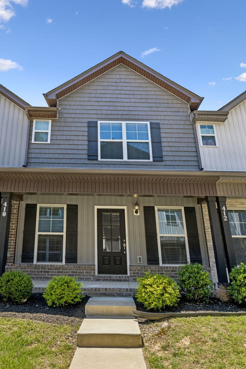 410 Rick Mccormick Dr, La Vergne, TN 37086