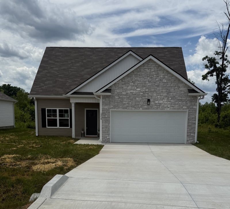 1210 Euclid Dr, Murfreesboro, TN 37127