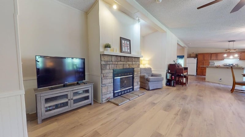 4805 Love Branch Rd, Hampshire, TN 38461