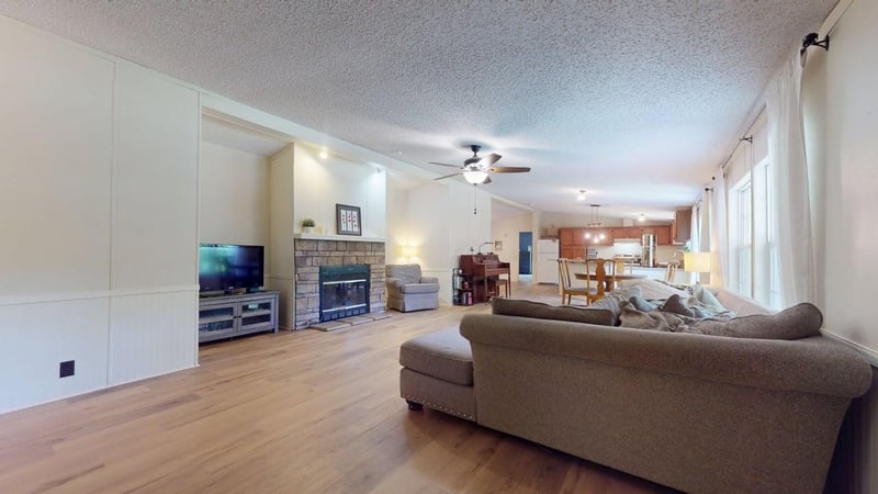 4805 Love Branch Rd, Hampshire, TN 38461