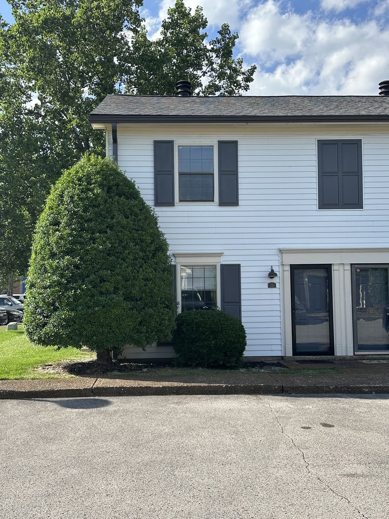 110 Academy Sq, Nashville, TN 37210