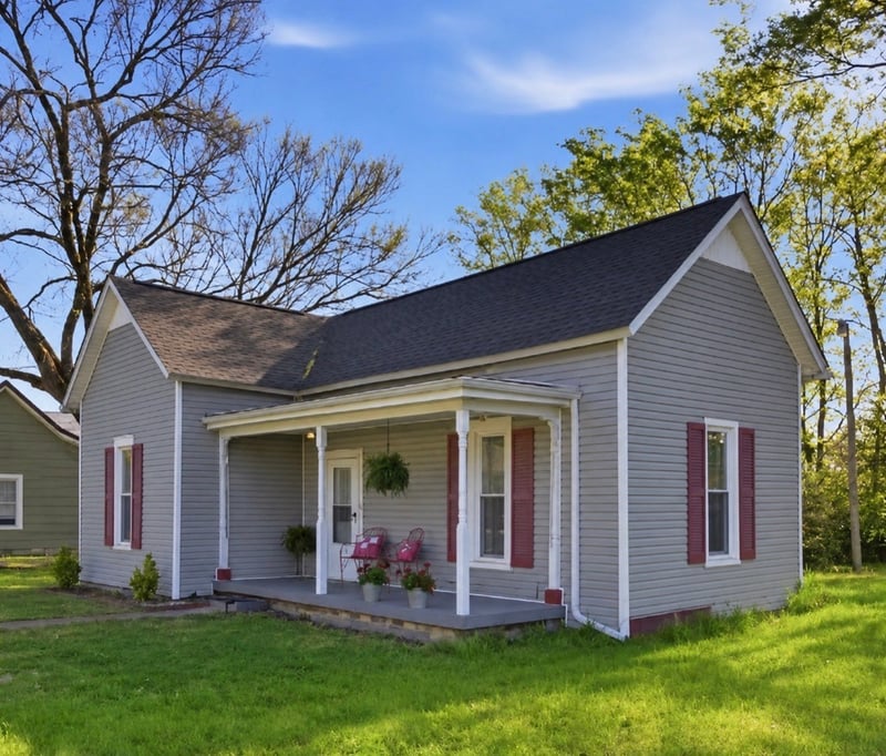 102 South Locust St, Mount Pleasant, TN 38474