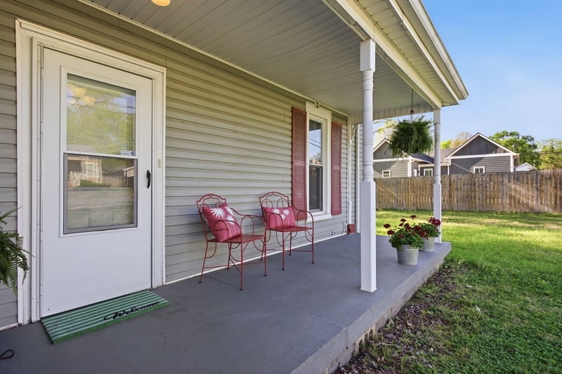 102 South Locust St, Mount Pleasant, TN 38474