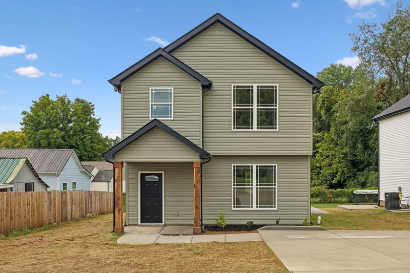 206 15th Ave W, Springfield, TN 37172