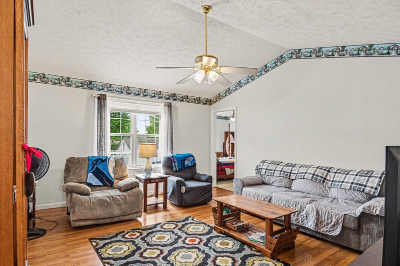 105 Brookside Pt, Springfield, TN 37172