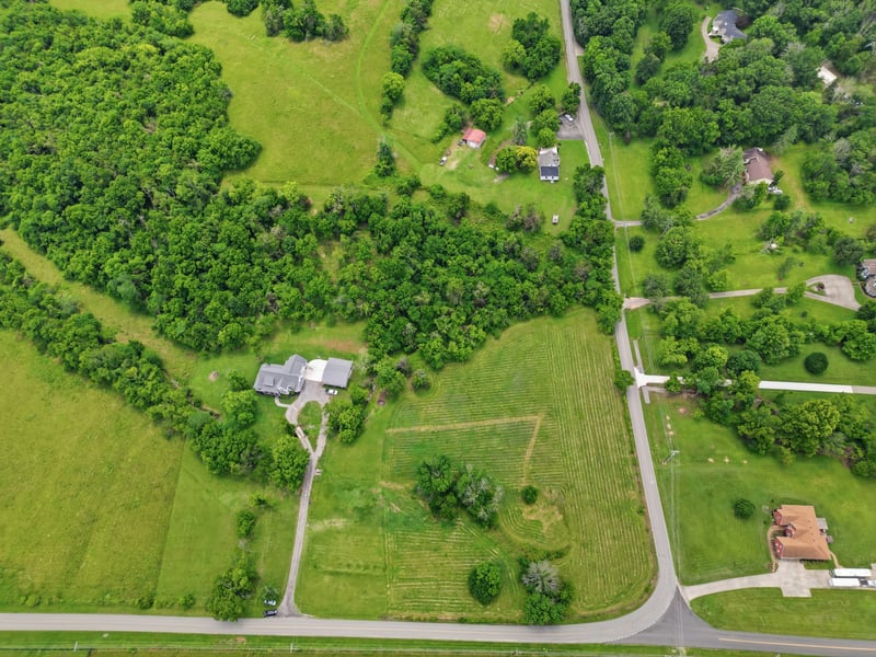 1688 Anderson Rd, Hendersonville, TN 37075