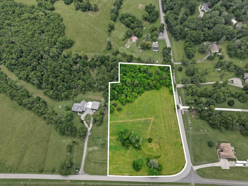 1688 Anderson Rd, Hendersonville, TN 37075
