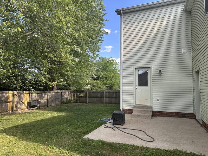 121 Vintage Cir, Hendersonville, TN 37075
