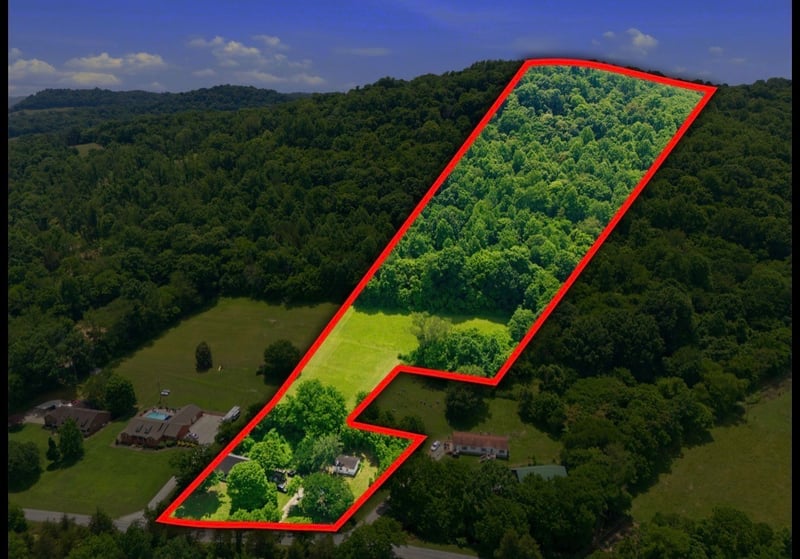 17 Dog Branch Rd, Pleasant Shade, TN 37145