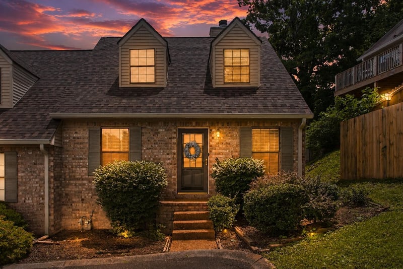 400 Deerpoint Cir #400, Hendersonville, TN 37075