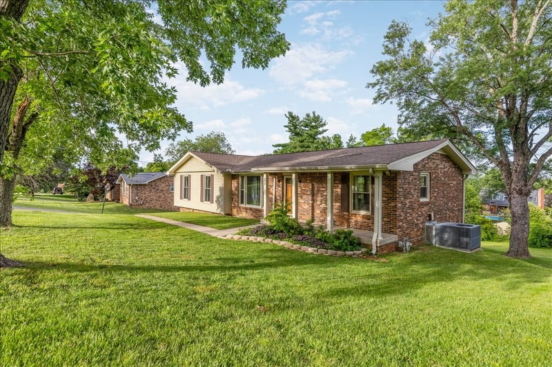 1105 Clearview Dr, Mount Juliet, TN 37122