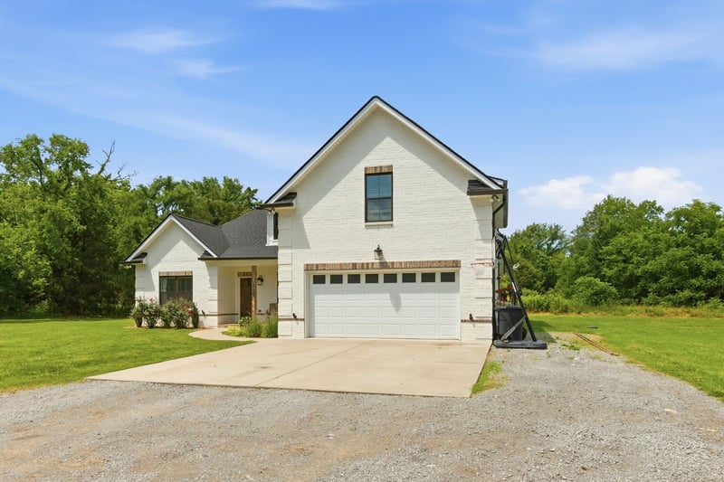 1340 Vesta Rd, Lebanon, TN 37090