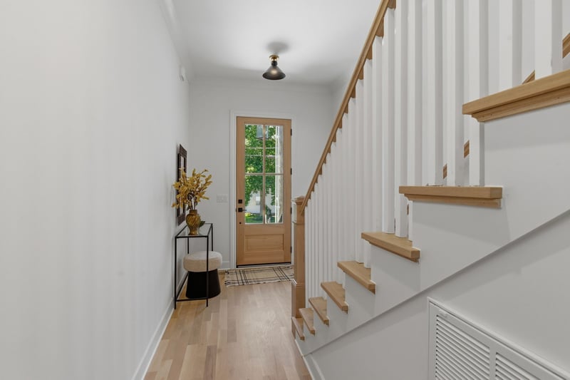 518 E Bend Dr, Nashville, TN 37209