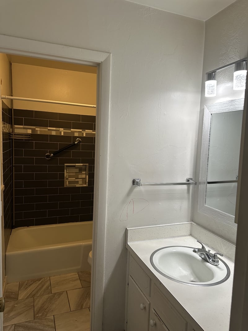 370 Wallace Rd #G3, Nashville, TN 37211