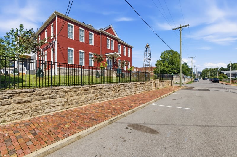 1600 10th Ave #201, Nashville, TN 37208