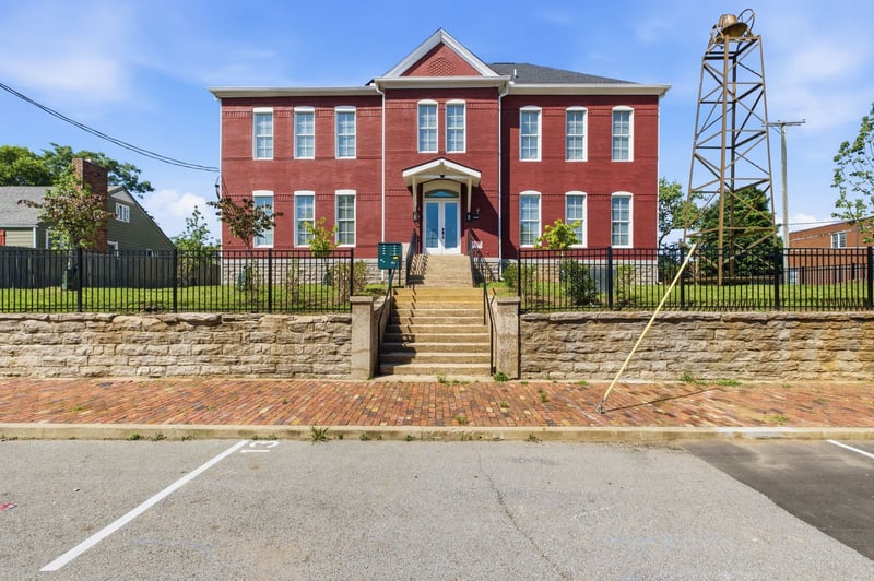 1600 10th Ave #201, Nashville, TN 37208